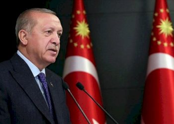 أردوغان يقيد وسائل الإعلام بقرار جديد