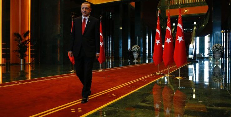 صحيفة نمساوية: أردوغان لن يسمع صرخات الناس من قصره ذي الـ1000 غرفة