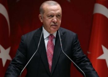 فورين بوليسي: الاقتصاد قد يجبر أردوغان على إجراء انتخابات مبكرة