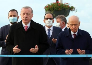 صحيفة ألمانية: نواب العدالة والتنمية يريدون التخلص من أردوغان!