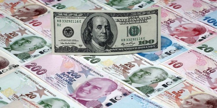 اقتصاديون: الدولار سيرتفع بجنون أمام الليرة