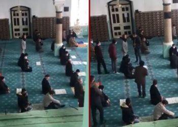 تركيا.. امرأة تصرخ بالمسجد “نحن جوعى”