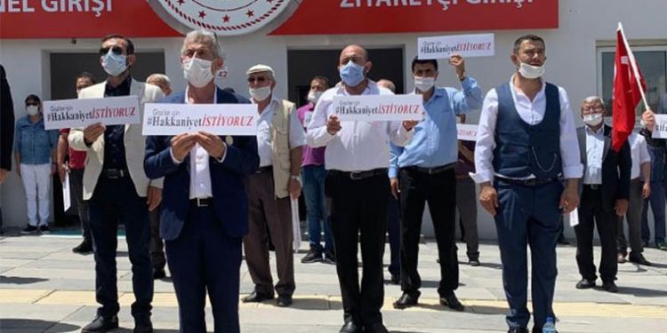 بالوثائق.. تبرعات لأسر ضحايا الانقلاب في تركيا تنفق على “الرفاهية”!