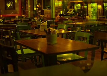 مقاهي إسطنبول تحدد للزبائن وقت وسعر الجلوس