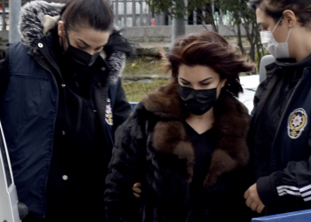 أردوغان يطلب تعويضًا ضخمًا من صحفية تركية معتقلة بتهمة إهانته