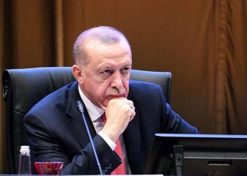 خبير اقتصادي: هزيمة مدوية تنتظر أردوغان إن لم يتحسن الاقتصاد