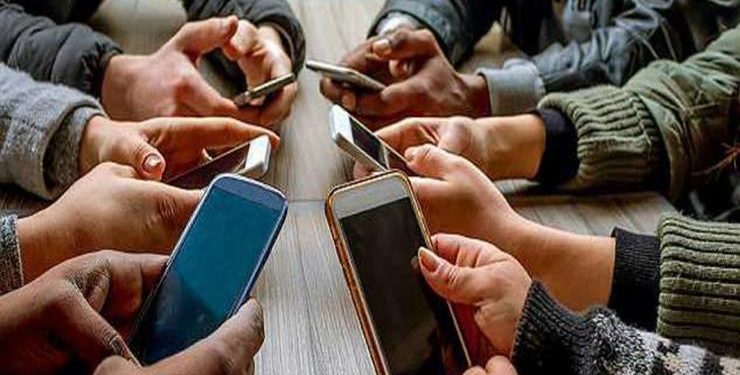 الموبيل يحكم