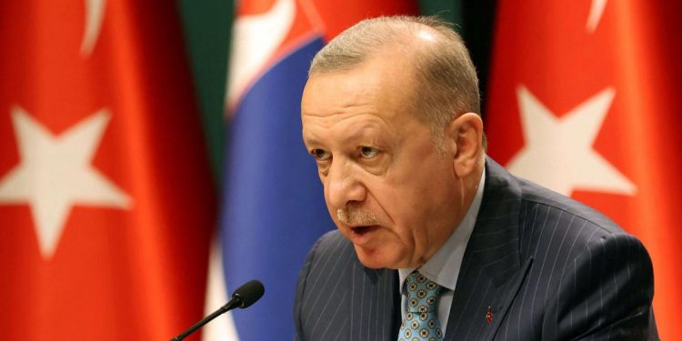 محلل: تركيا لن تشارك في فرض عقوبات على روسيا