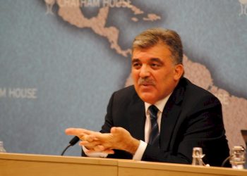 عبد الله جول: الغزو الروسي تهديد ضمني لتركيا