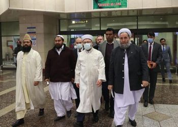 رئيس الشؤون الدينية التركي يزور باكستان بالطائرة الرئاسية