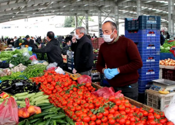 خبير اقتصادي: التضخم السنوي في تركيا 108%