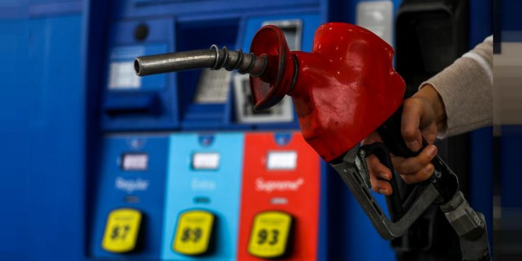 أسعار الوقود ترتفع في تركيا 100%