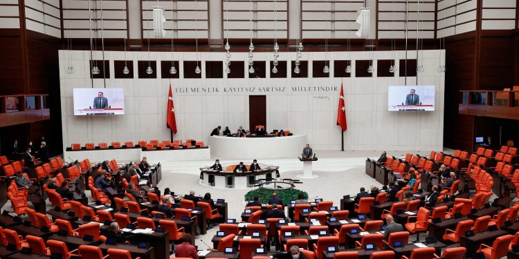 حكومة أردوغان تمتنع عن الرد على 1 من كل 3 استجوابات