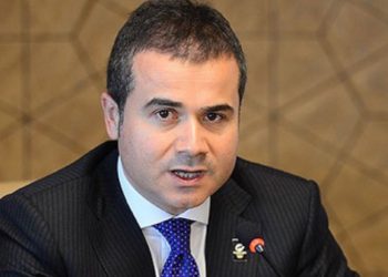 كيف انتقد وزير تركي سابق الرئيس أردوغان؟