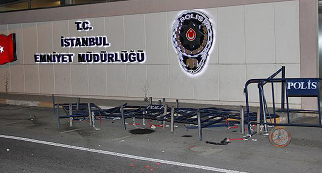 برلماني تركي: طلاب محتجزين في إسطنبول يحرمون من الذهاب للمرحاض!