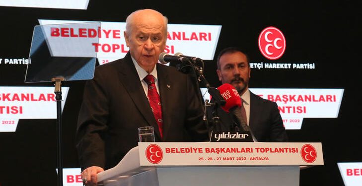 دولت بهجلي: باباجان”منشق وغير موثوق به”