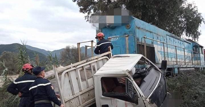 اصطدام قطار بشاحنة في مدينة “إلازيغ” التركية