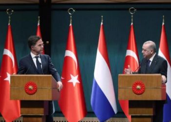 هولندا تريد من تركيا فرض عقوبات على روسيا.. ماذا قال أردوغان؟