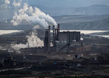 أزمة أوكرانيا تؤخر استغناء تركيا عن محطات الفحم