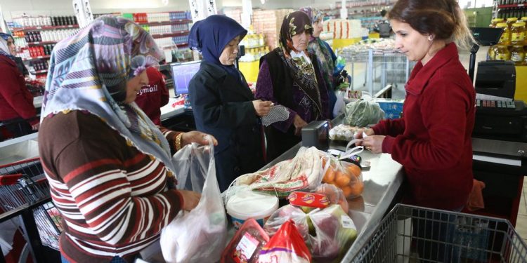34.98% زيادة بأسعار الحبوب والتوابل في تركيا خلال 2021