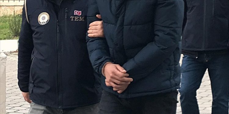 اعتقال 41 طالبًا وطالبة في إسطنبول