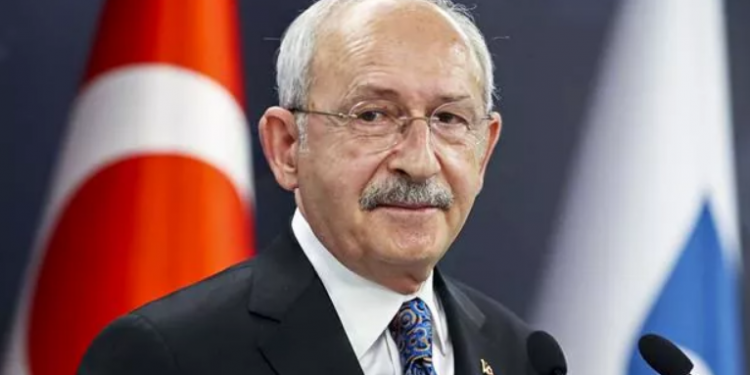 تركيا: زيارة كيليجدار إوغلو إلى دياربكر تثير غضب أردوغان