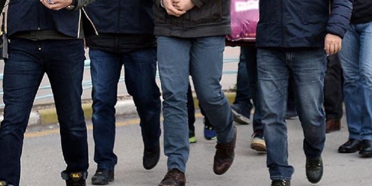 تركيا.. اعتقال 11 بينهم أمريكي