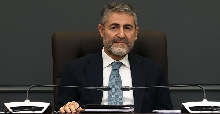 وزير المالية التركي يتوجه إلى لندن