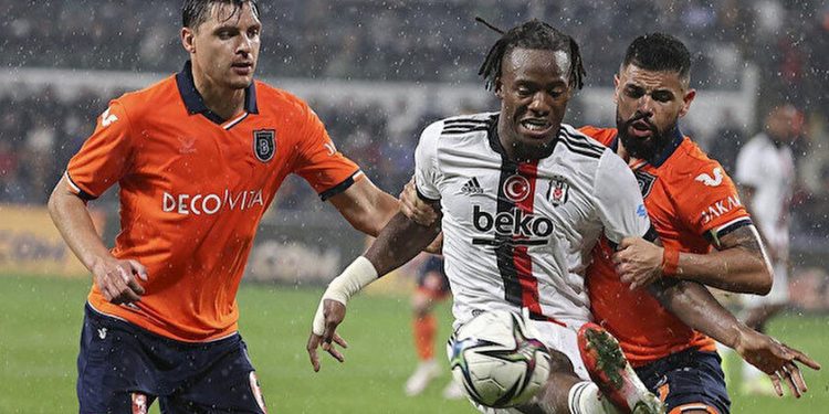 بعد توديعه كأس الزراعة.. بشكتاش يتعادل مع باشاك شهير