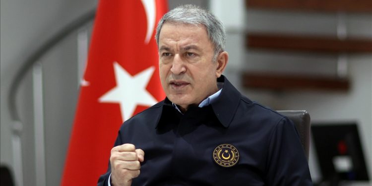 وزير الدفاع التركي يهاجم اليونان ويدعوها لاستكمال المباحثات!