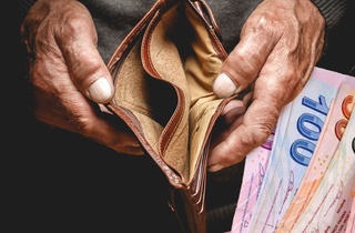 اتحاد النقابات العمالية: حد الجوع يبلغ 5 آلاف ليرة تركية