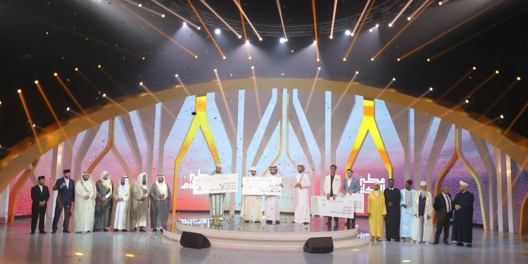 المركز الأوّل والثاني في برنامج “عطر الكلام” السعودي من نصيب مؤذِّنَين تركيّين