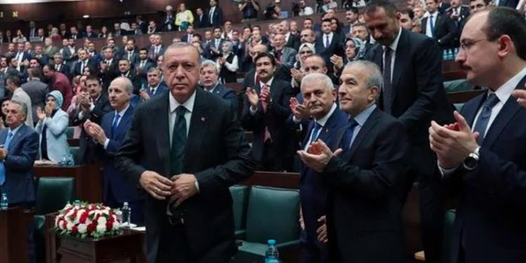 صحيفة: حزب أردوغان يجهز للحملة الانتخابية