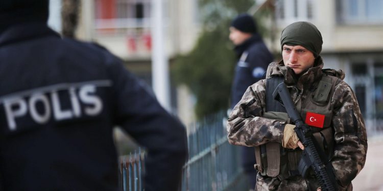 حملة اعتقالات جديدة تطال ساسة أكراد بسبب “احتجاجات كوباني”