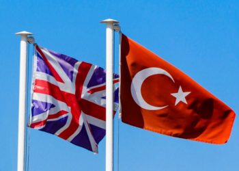 تركيا تشكر بريطانيا على رفع حظر تصدير الأسلحة