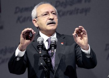 قطع الكهرباء عن منزل زعيم المعارضة “كمال كيليجدار أوغلو”