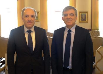 تركيا.. عبد الله جول يستقبل برلمانيًا معارضًا