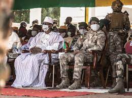 الجيش في دولة “مالي” يتمسك بحقّه في السلطة كفترة انتقالية لمدة عامين