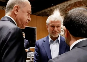 هل تلقى الملياردير الروسي أبراموفيتش العلاج من التسمم سرًا في تركيا؟