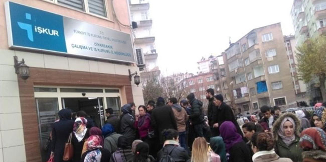 معدل البطالة في تركيا يرتفع 11.5% خلال شهر