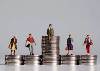 خبير اقتصادي: تركيا على موعد مع موجة جديدة من الإفلاس