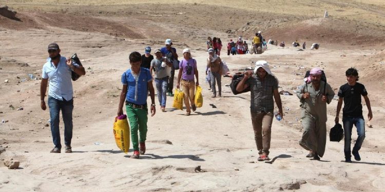 اشتباكات بين الجيش العراقي ومسلحين أكراد يؤدي إلى نزوح آلاف العراقيين