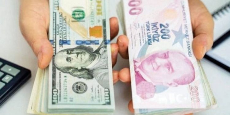 الدولار في تركيا يتجاوز 16 ليرة واليورو يتخطى 17