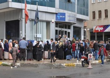 تركيا تسجل زيادة 23% في نسبة البطالة