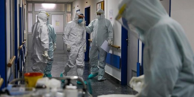 وزارة الصحة التركية تلغي إلزامية اختبار فيروس كورونا قبل دخول المشافي