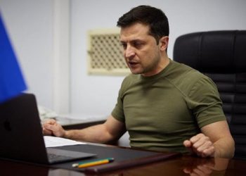 الرئيس الأوكراني يتهم تركيا بازدواجية المعايير