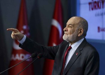 زعيم حزب تركي: لن نتسامح مع “القلة السعيدة”