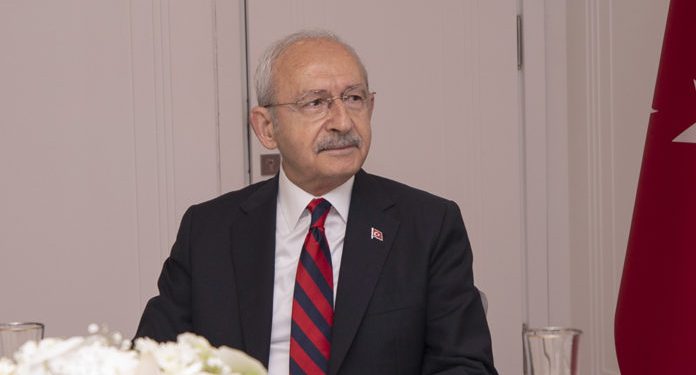 كيليجدار أوغلو: سنتصدى لقانون الرقابة على “التواصل الاجتماعي”