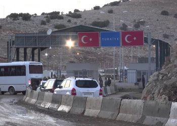 أمريكا تريد من تركيا ألّا تقفل المعبر الحدودي الوحيد مع سورية