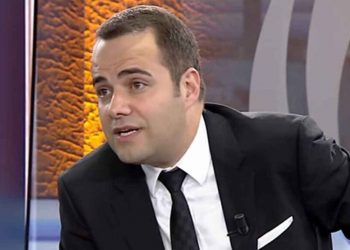 خبير اقتصادي: رغيف الخبز في تركيا سيبلغ 10 ليرات!